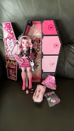Monster High Skulltimate Secrets Draculaura