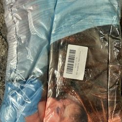 Sabrina Carpenter Soft Blanket Throw NIB