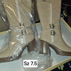 Sz 7.5 Boots