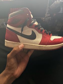 Air Jordan 1 Retro High OG size 9