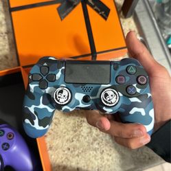 PS4 Controllers 