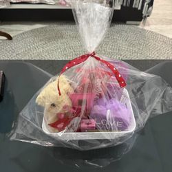 Budget Friendly Valentine’s Day Gift Basket 