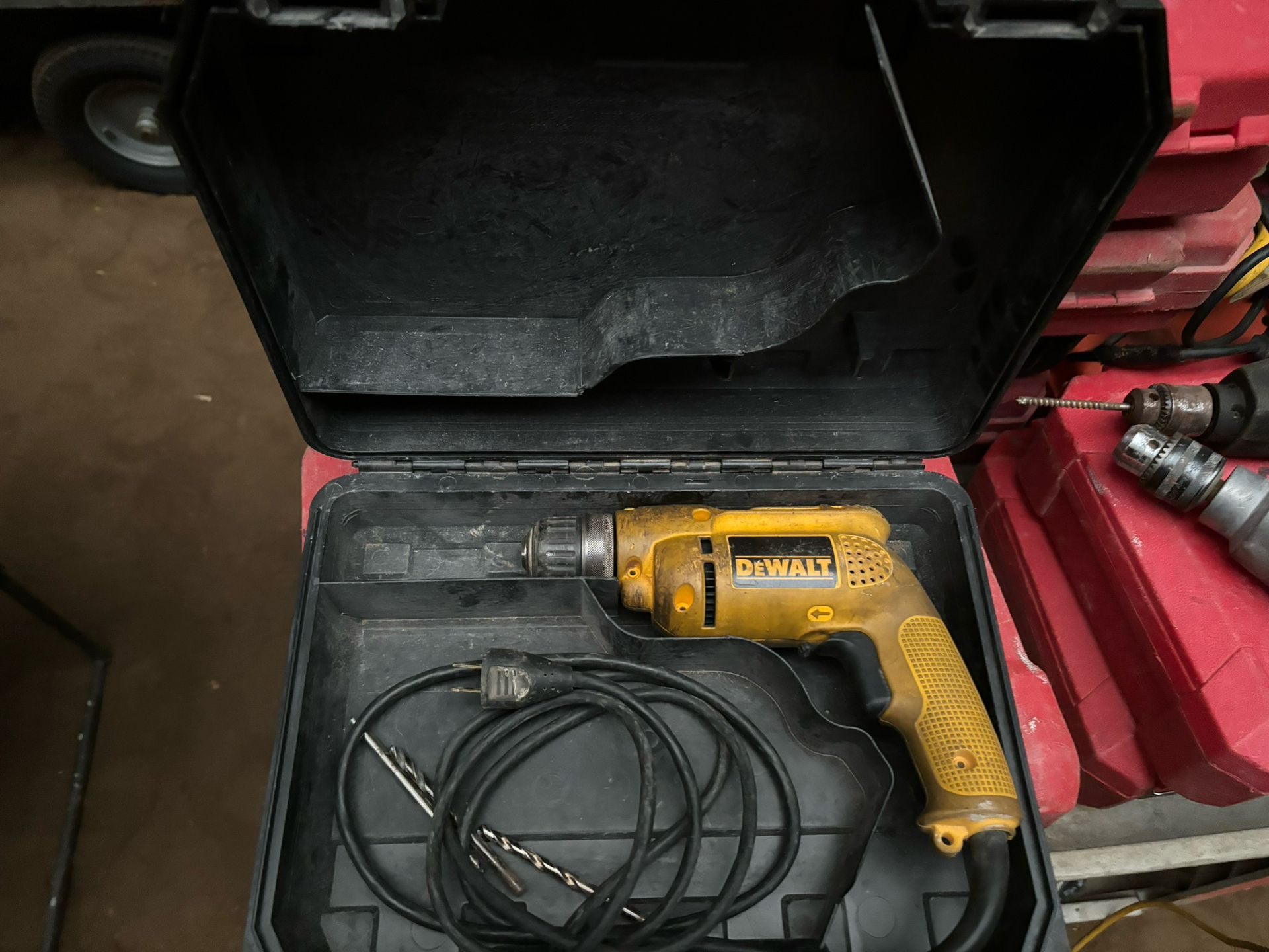 Dewalt d21008 Drill & Drill Bits