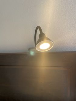 Headboard Reading Light 💡