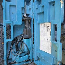 Makita Reciprocating Saw with Case