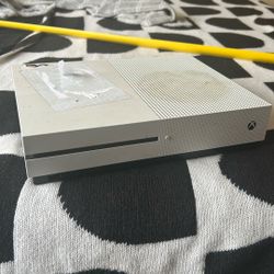 Xbox One S (working)