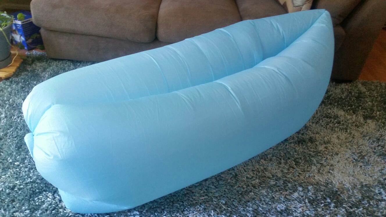 Inflatable lounger