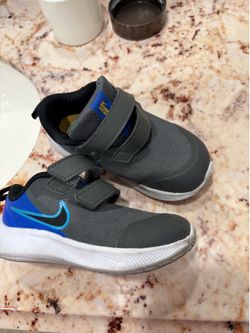 Toddler Nike shoes size 8