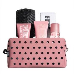 Vs Pink warm and cozy gift set