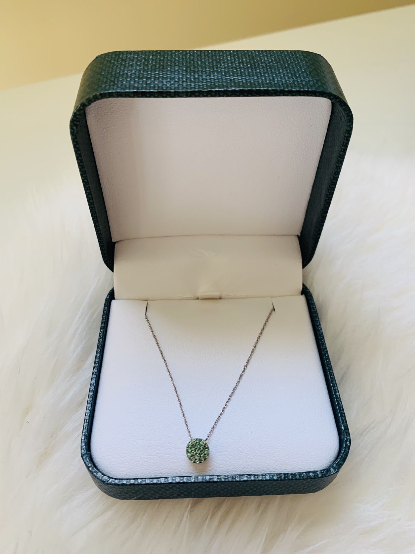 Necklace for Women Light Green Emerald