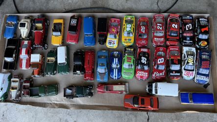 Lot of 38 Diecast Cars – Mixed Collection 🚗🏎️🚙  Selling a collection of 38 diecast cars. Brands include NASCAR, classic cars, trucks, and more.  ⚡ 