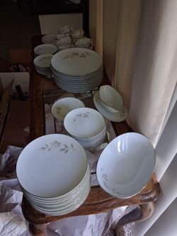 Noritake Sweet Talk dinnerware