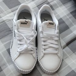 Puma Women's Sneakers Size 7