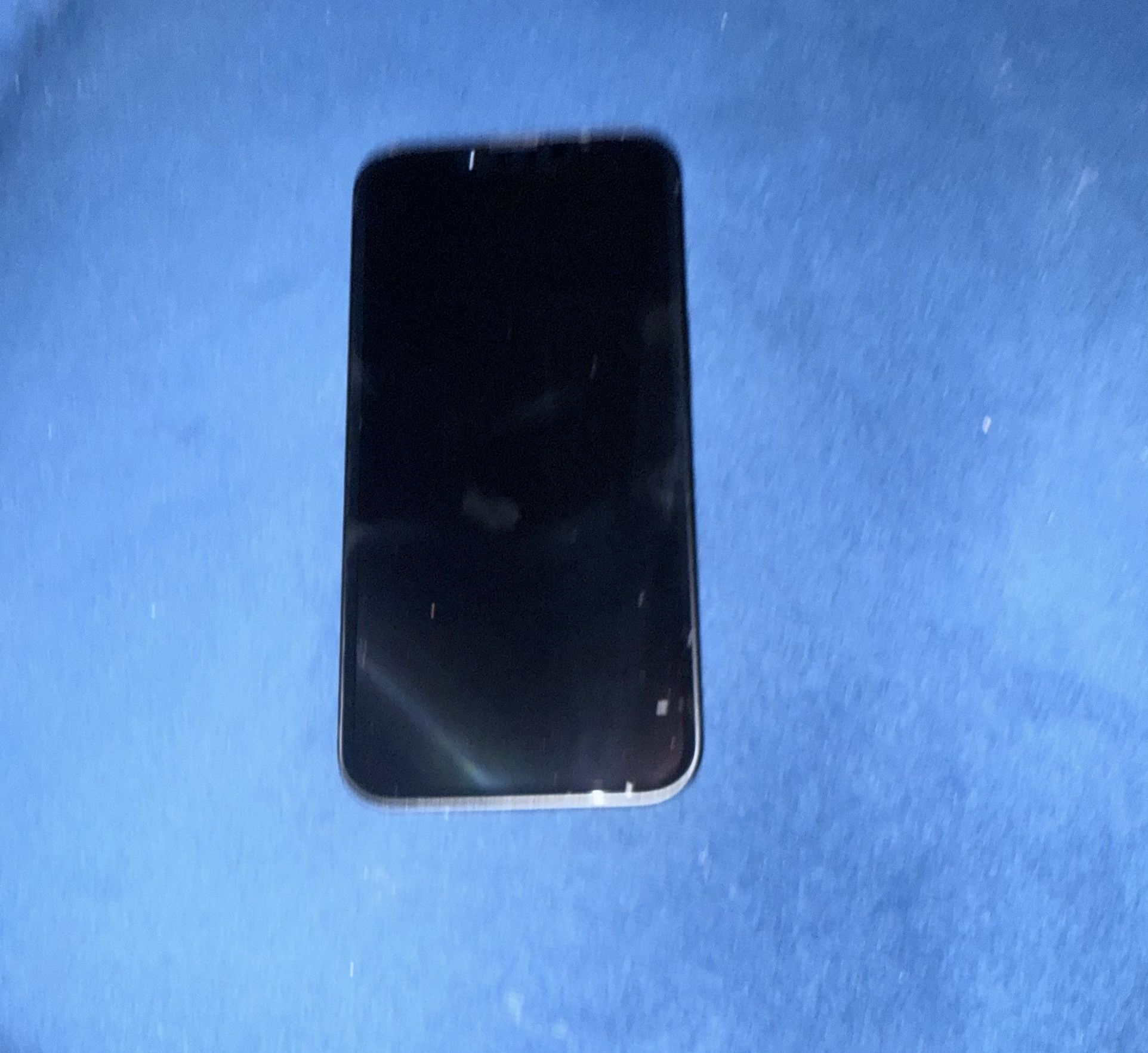 iPhone 16e