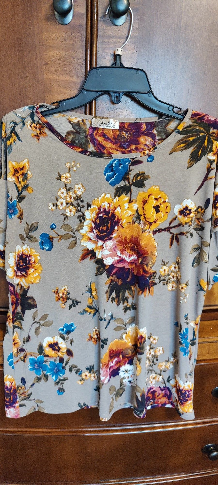 Beautiful Tops, Blouses And Sweaters