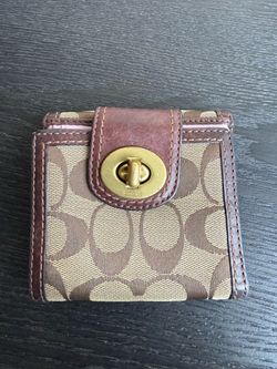 Y2K Kisslock Coach wallet