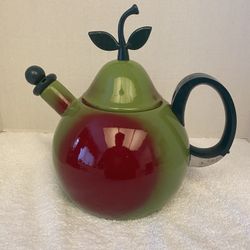 Pear Tea Pot