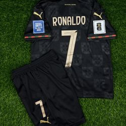 NEW PORTUGAL SPECIAL EDITION RONALDO KIDS SET!