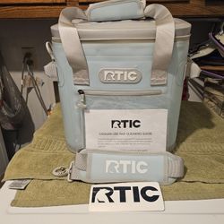 NEW RTIC COOLER