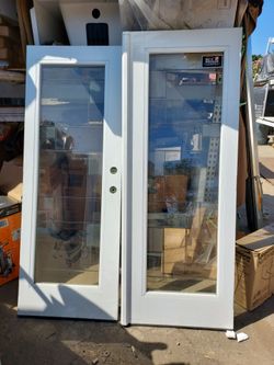 ☀️60 x80 door color white 2 pieces