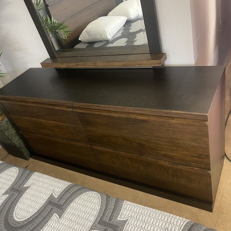 Azalia Black/Walnut Dresser and Mirror