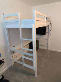 Loft bunk bed, twin