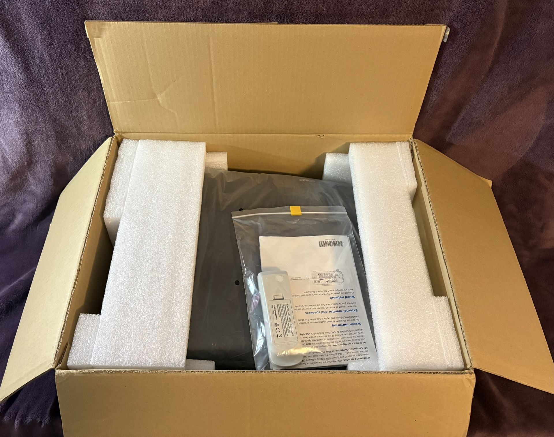 🎥 Epson Pro EX11000 3LCD Full HD 1080p Laser Projector – Like New