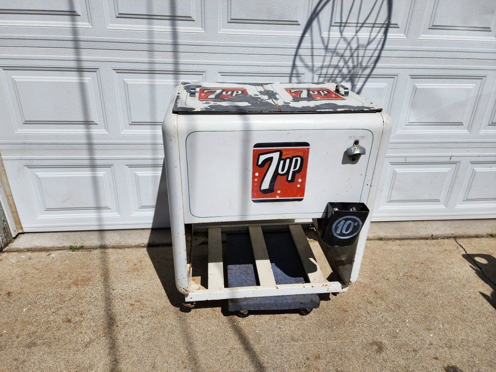 7up Vintage Cooler
