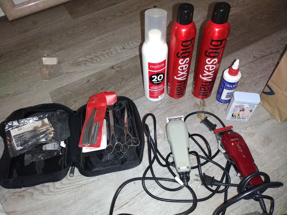 Free: Hair Supplies For Stylist