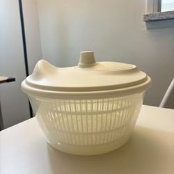 IKEA salad spinner