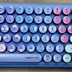 UBOTIE retro-style Bluetooth keyboard