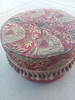Paisley  ottoman