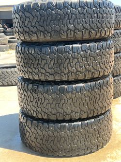 35x12.50r17