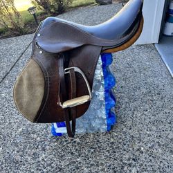 English Saddle 