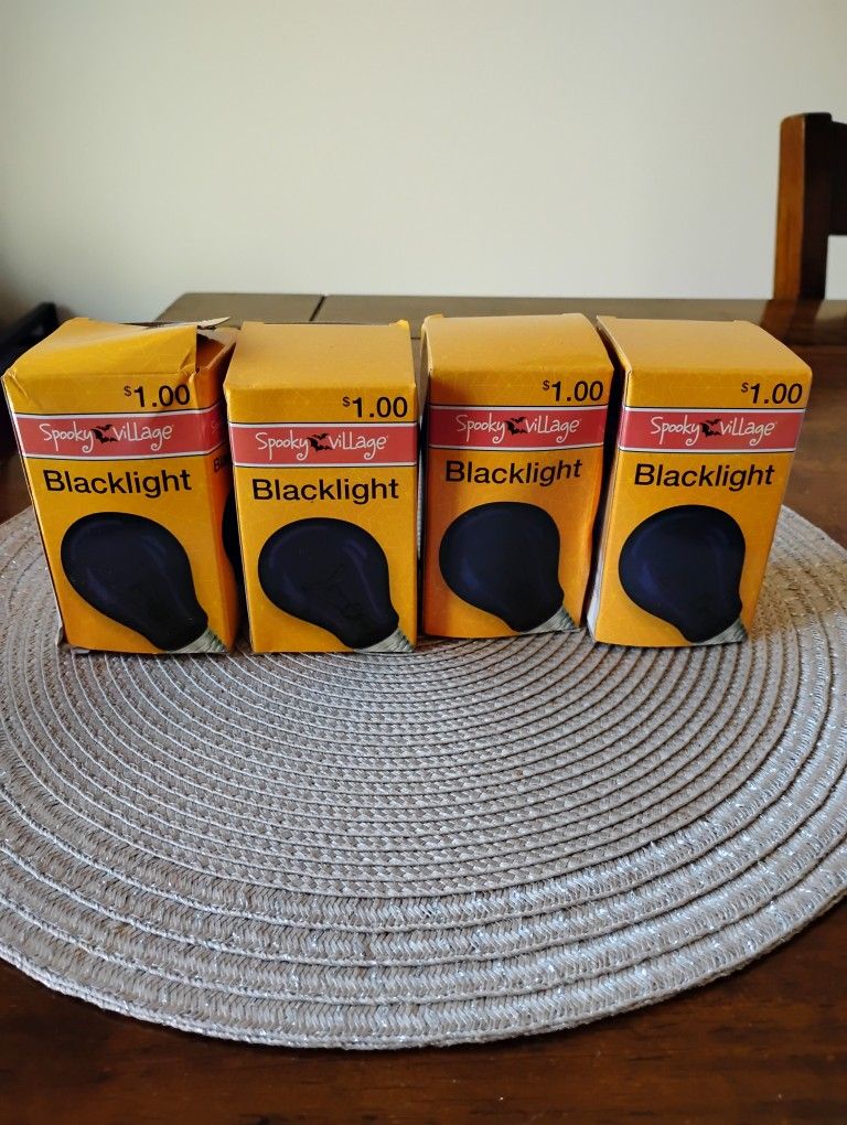 Brand New 4 Pack Party Blacklight Bulbs Half Price Sale