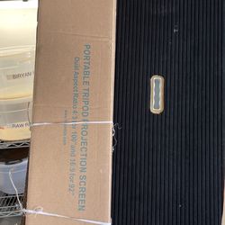 Projector Screen