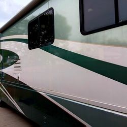 01 AIRSTREAM LandYacht XL 395