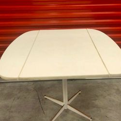 Double Leaf Drop Formica Side Kitchen Table $40