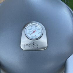 Barbecue En Buen Estado Trabaja Con Electricidad 