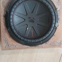 2xKicker CompR 12in Subs