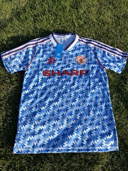 Adidas Manchester United 1990s retro football shirt in blue and white - Size M