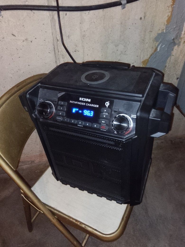 Ion Pathfinder Bluetooth Speaker And Radio 