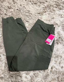 Brand new with tags Vince Camuto scrub jogger