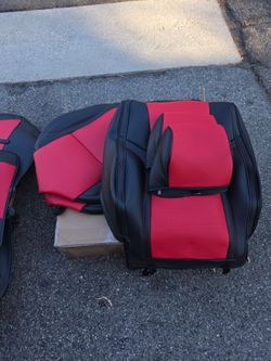 Dodge Ram 2500 Kustum seat covers full set new!!!