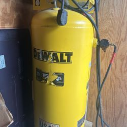 Air Compressor DeWalt 