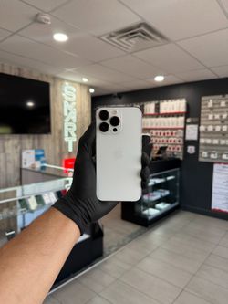 iPhone 13 pro 128GB Unlocked- Phoenix Az