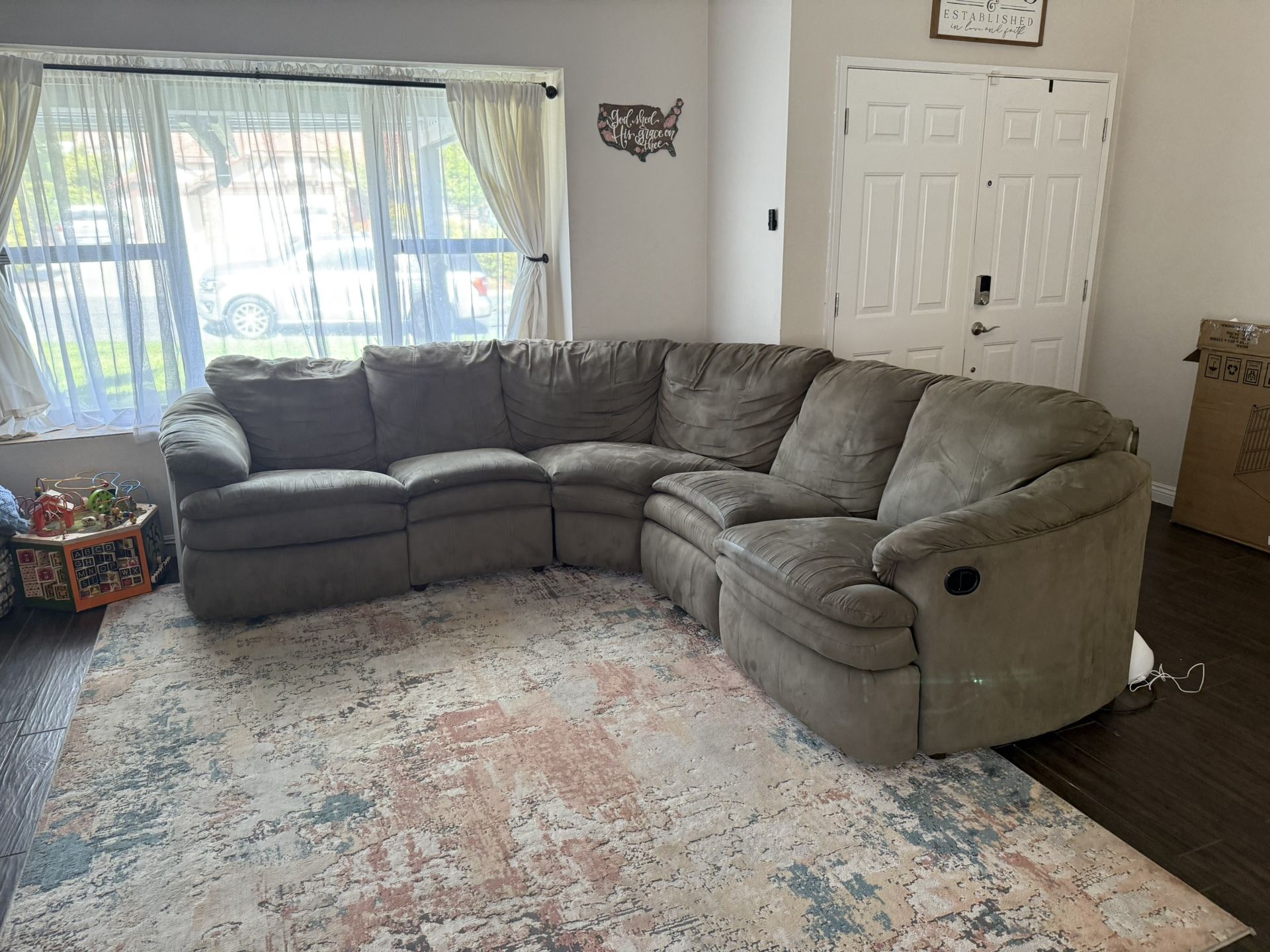 Sectional Sofa
