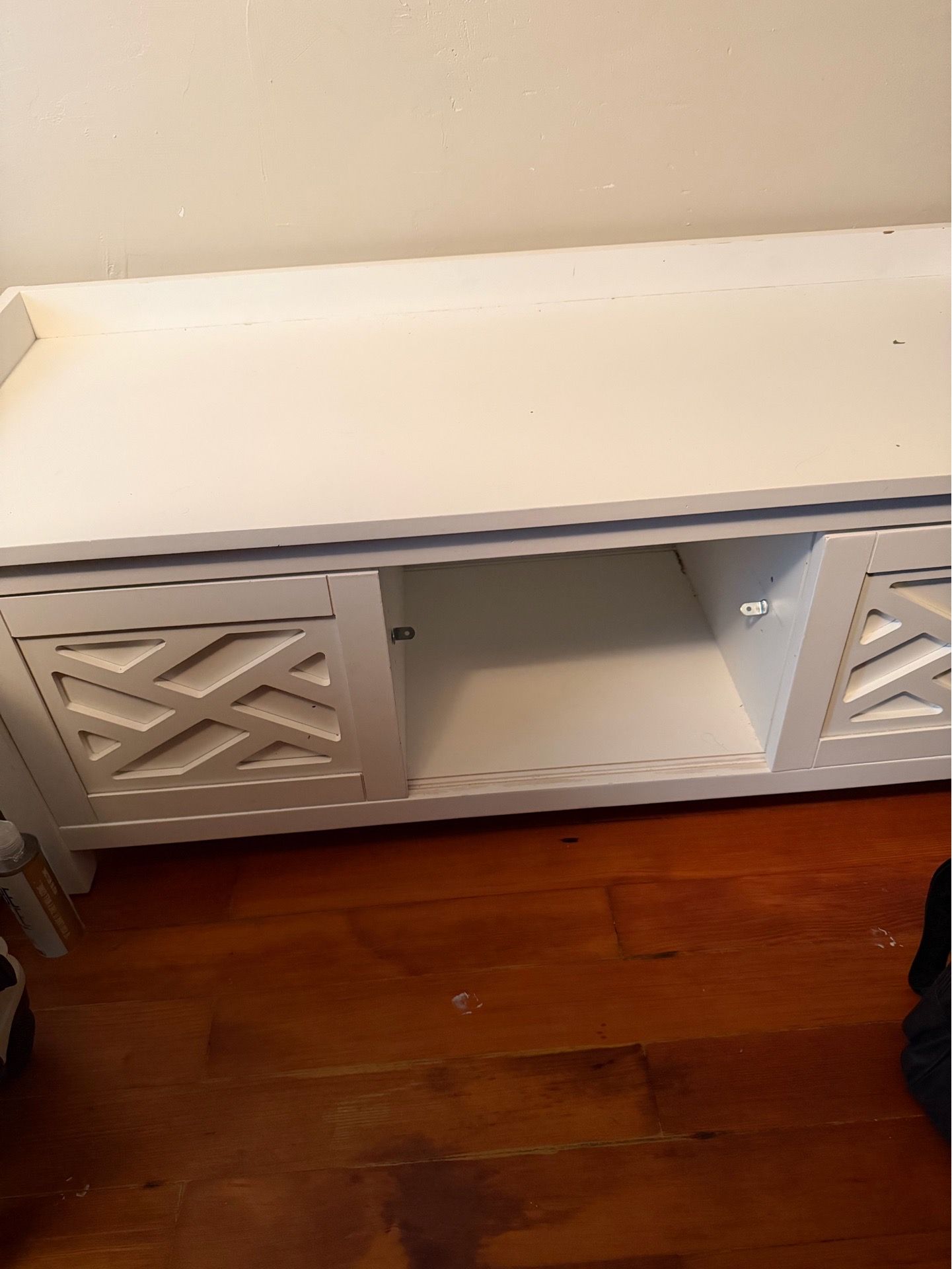 White storage bench
