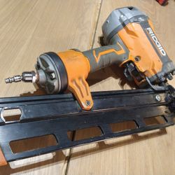 Ridgid Pneumatic 21 Degrees Framing Gun/ Nailer
