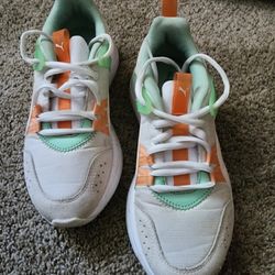 Women's Shoes Size 6